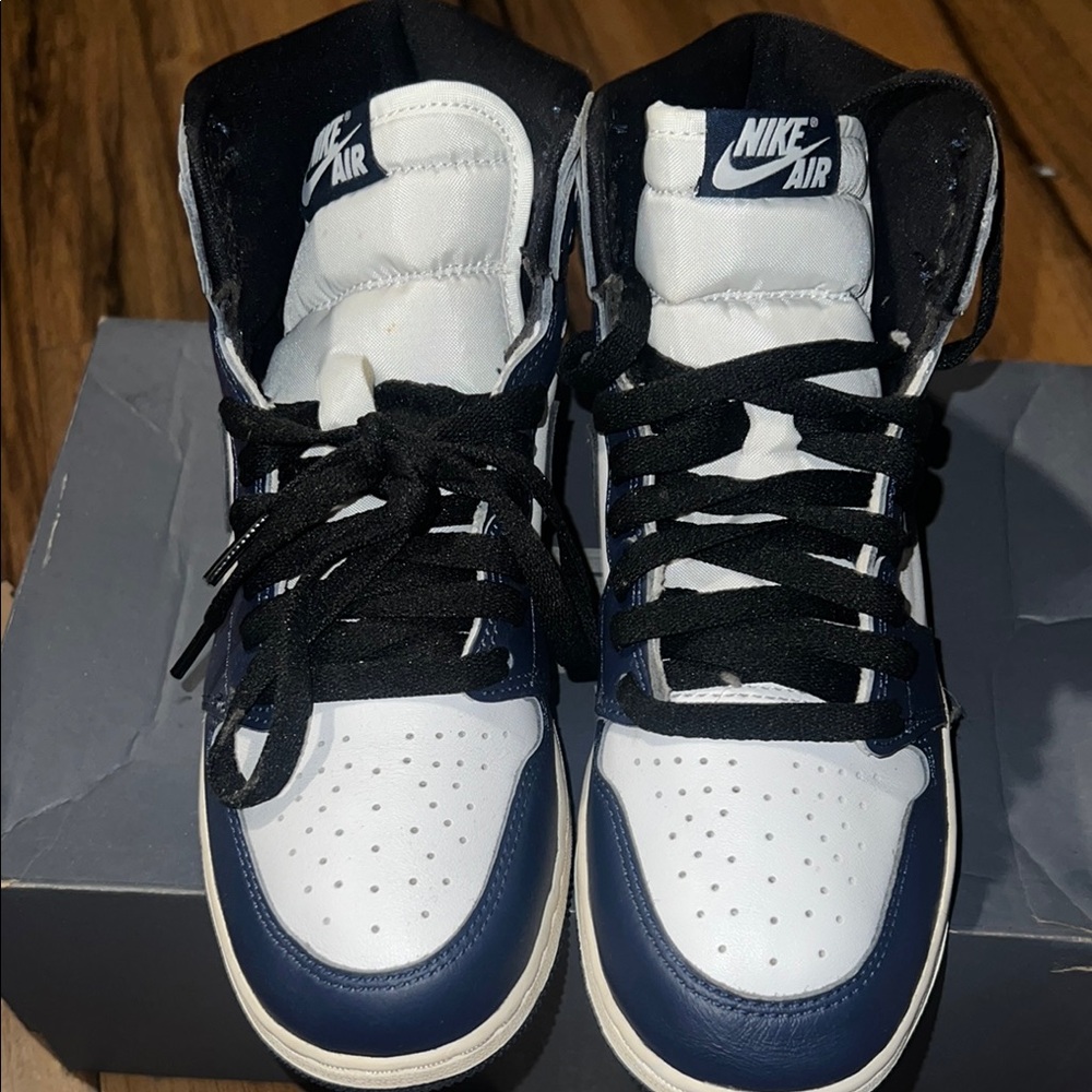 Authentic Nike High-Top Sneakers in Navy and White
